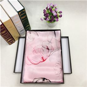 圍巾的拼音&mdash;&mdash;真絲圍巾。真絲絲巾、圍巾定制。