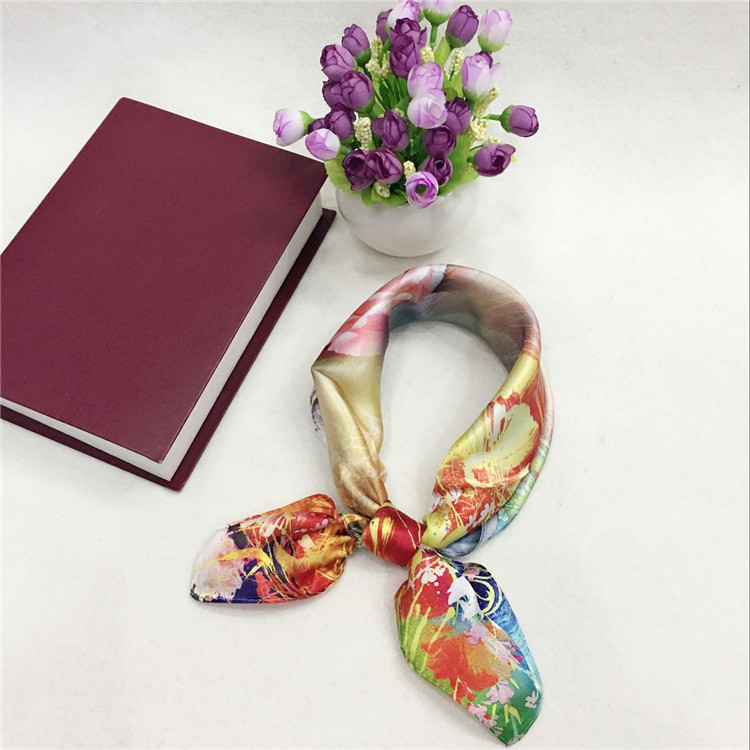 絲巾怎么搭配？