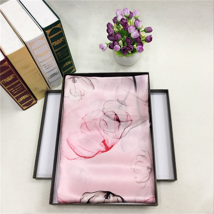 圍巾的拼音&mdash;&mdash;真絲圍巾。真絲絲巾、圍巾定制。