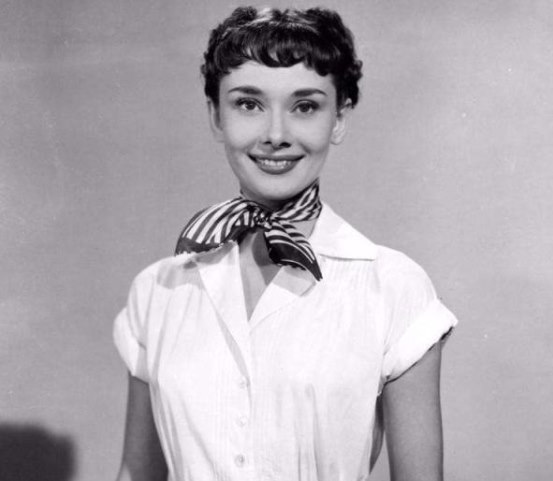 絲巾的各種圍法&mdash;&mdash;真絲圍巾、真絲絲巾、圍巾品牌、定制圍巾、