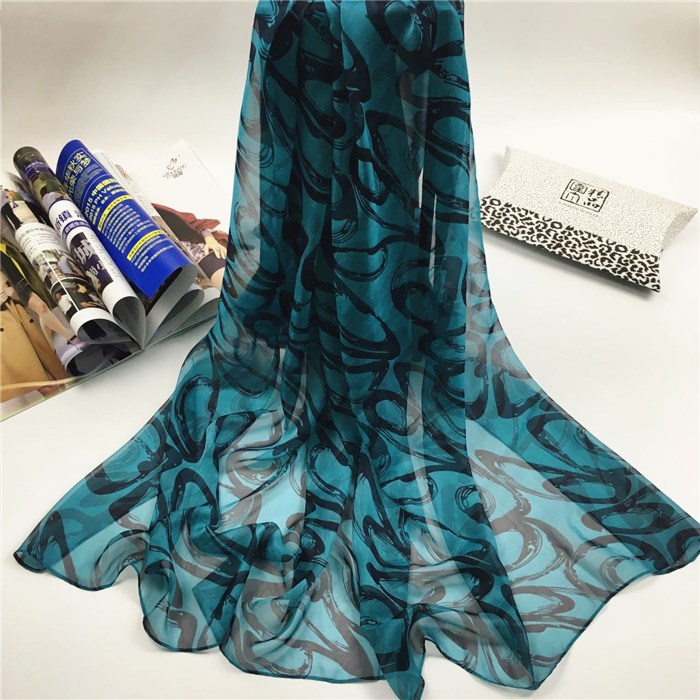 新款彩帶飄逸仿真絲圍巾藏青 新款彩帶飄逸仿真絲圍巾藏青