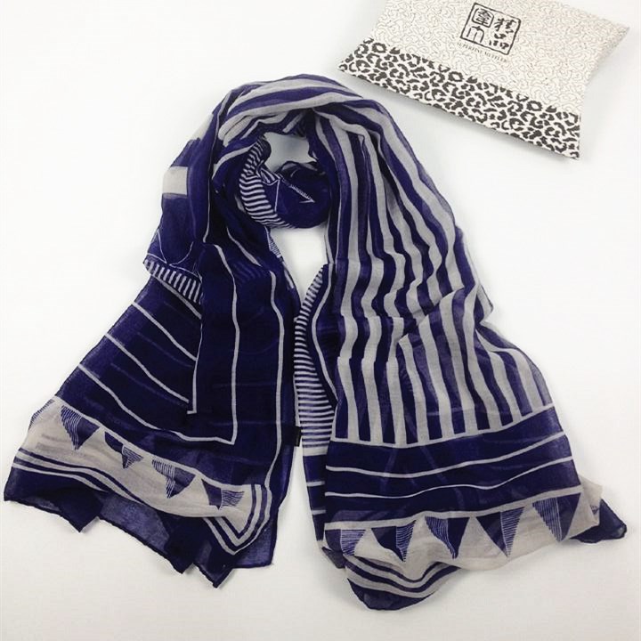 秋冬季藏青幾何巴厘紗平網圍巾 秋冬季藏青幾何巴厘紗平網圍巾